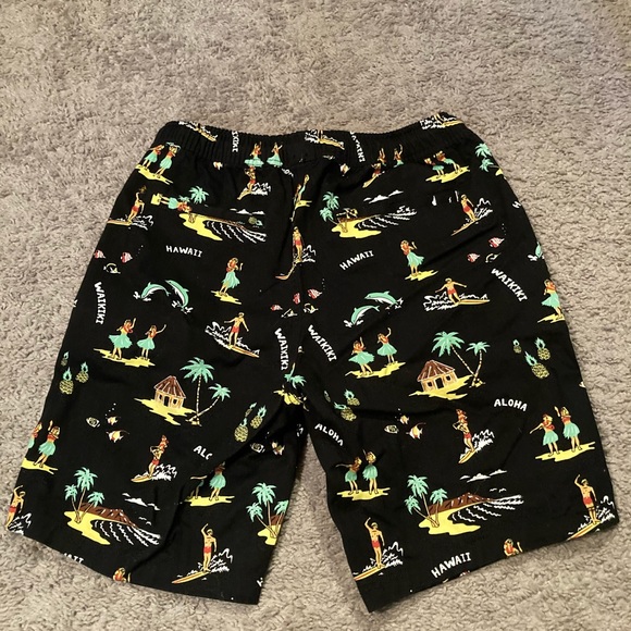 Forever 21 Board shorts - Picture 2 of 3